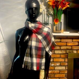 🧣 Cashmillion Dark Plaid Plush 100% Acrylic Short Scarf Thanksgiving Holiday